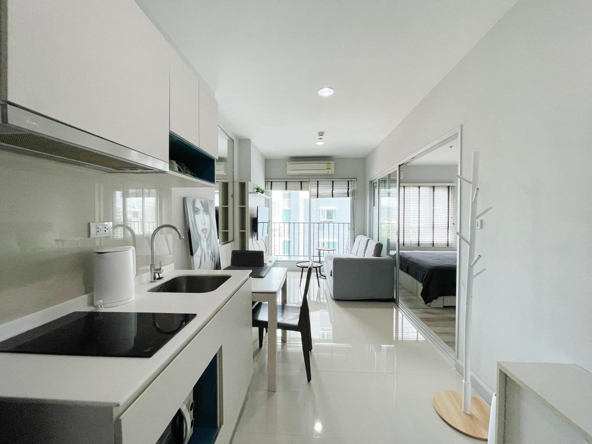 芭提雅fnb Central 无边泳池 Pattaya Esterno foto