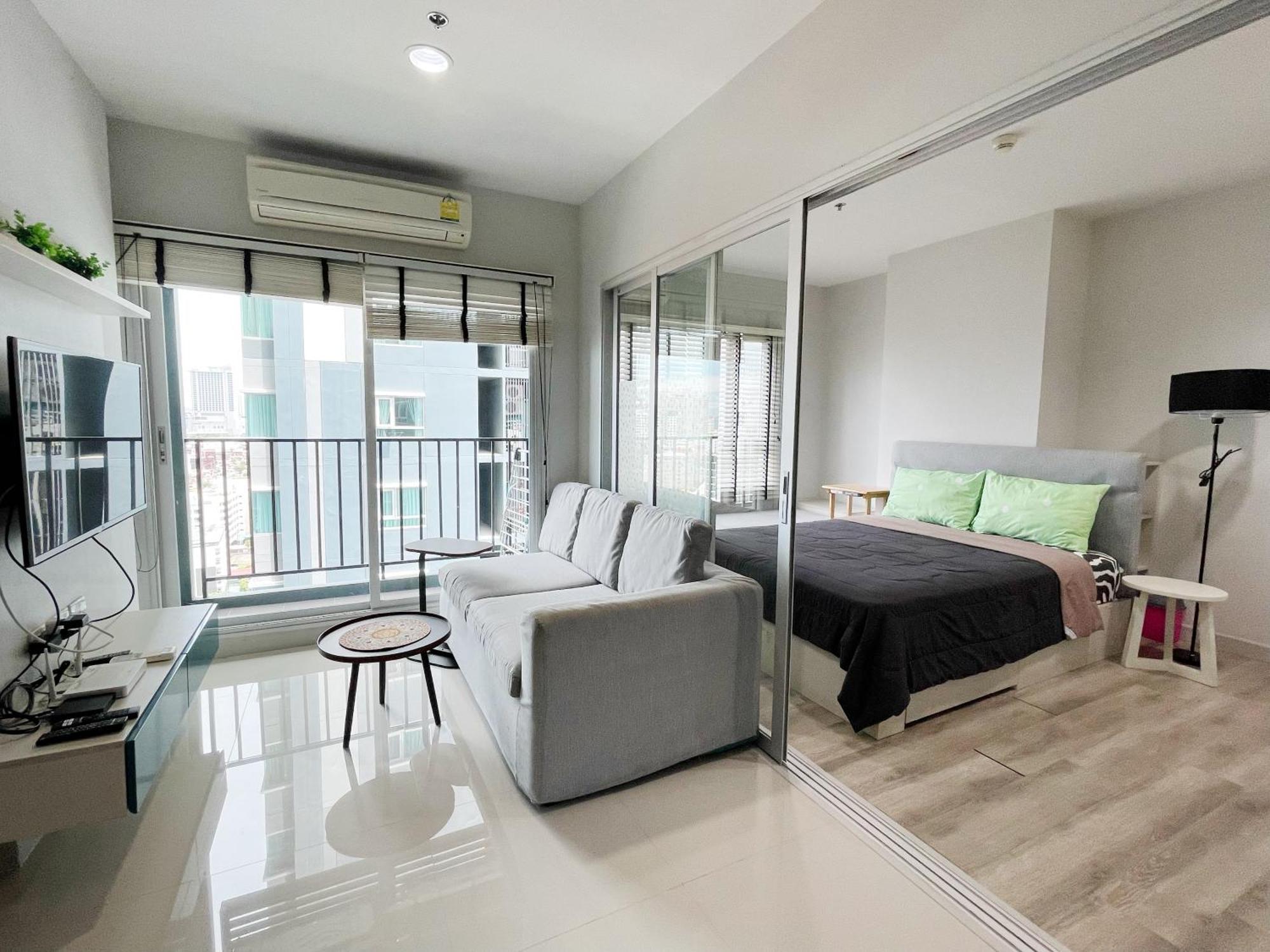 芭提雅fnb Central 无边泳池 Pattaya Esterno foto
