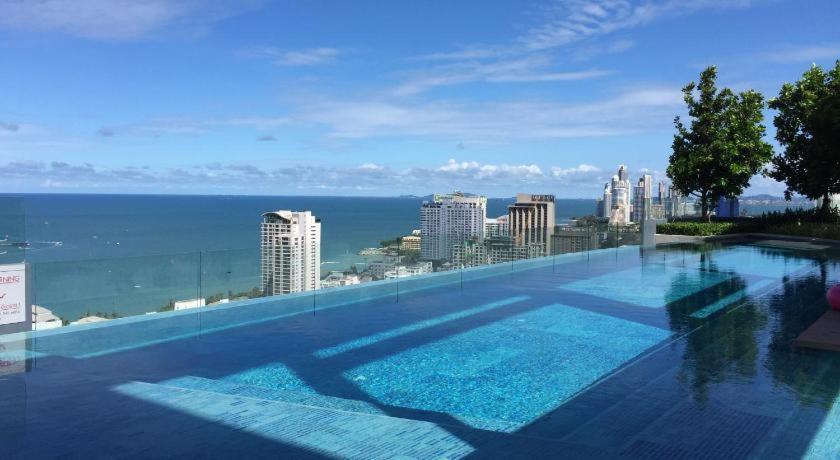 芭提雅fnb Central 无边泳池 Pattaya Esterno foto