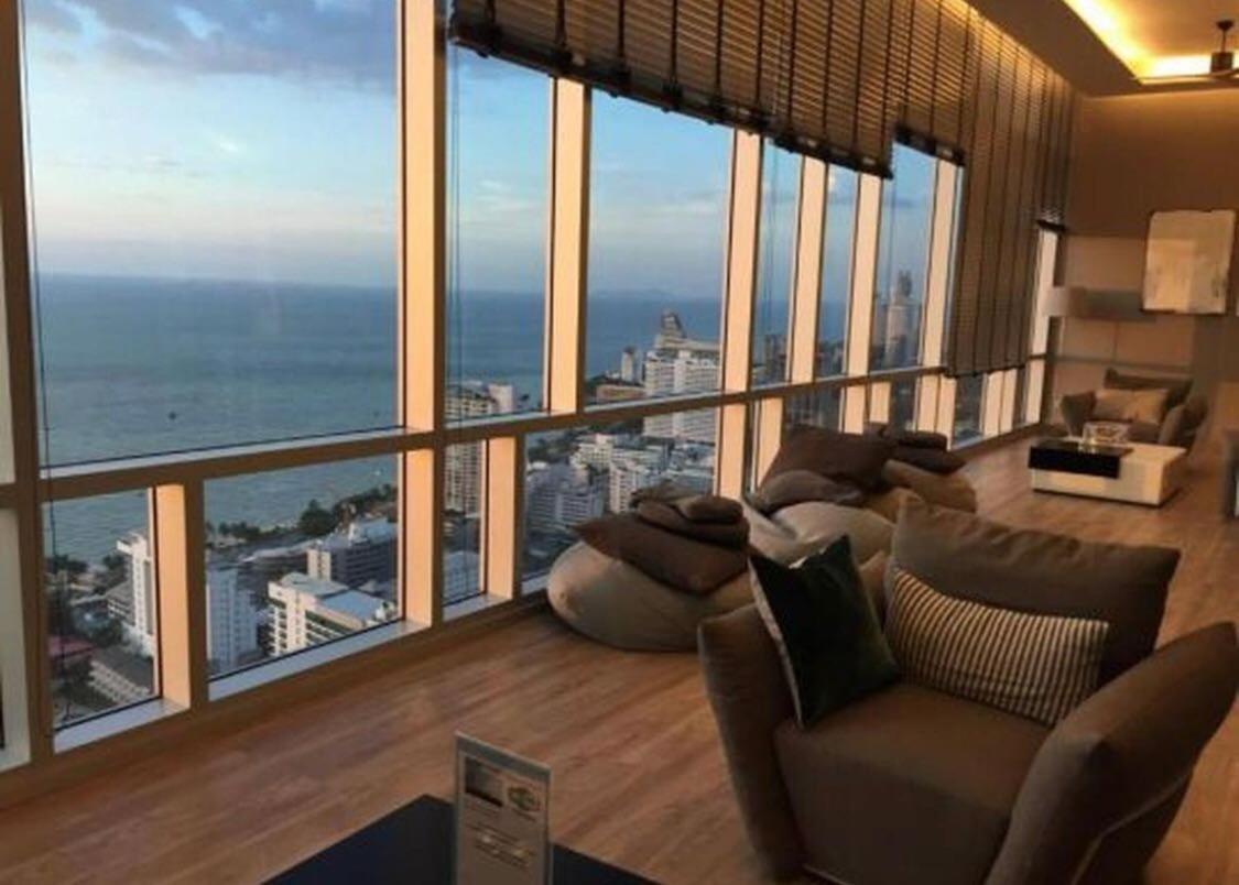 芭提雅fnb Central 无边泳池 Pattaya Esterno foto