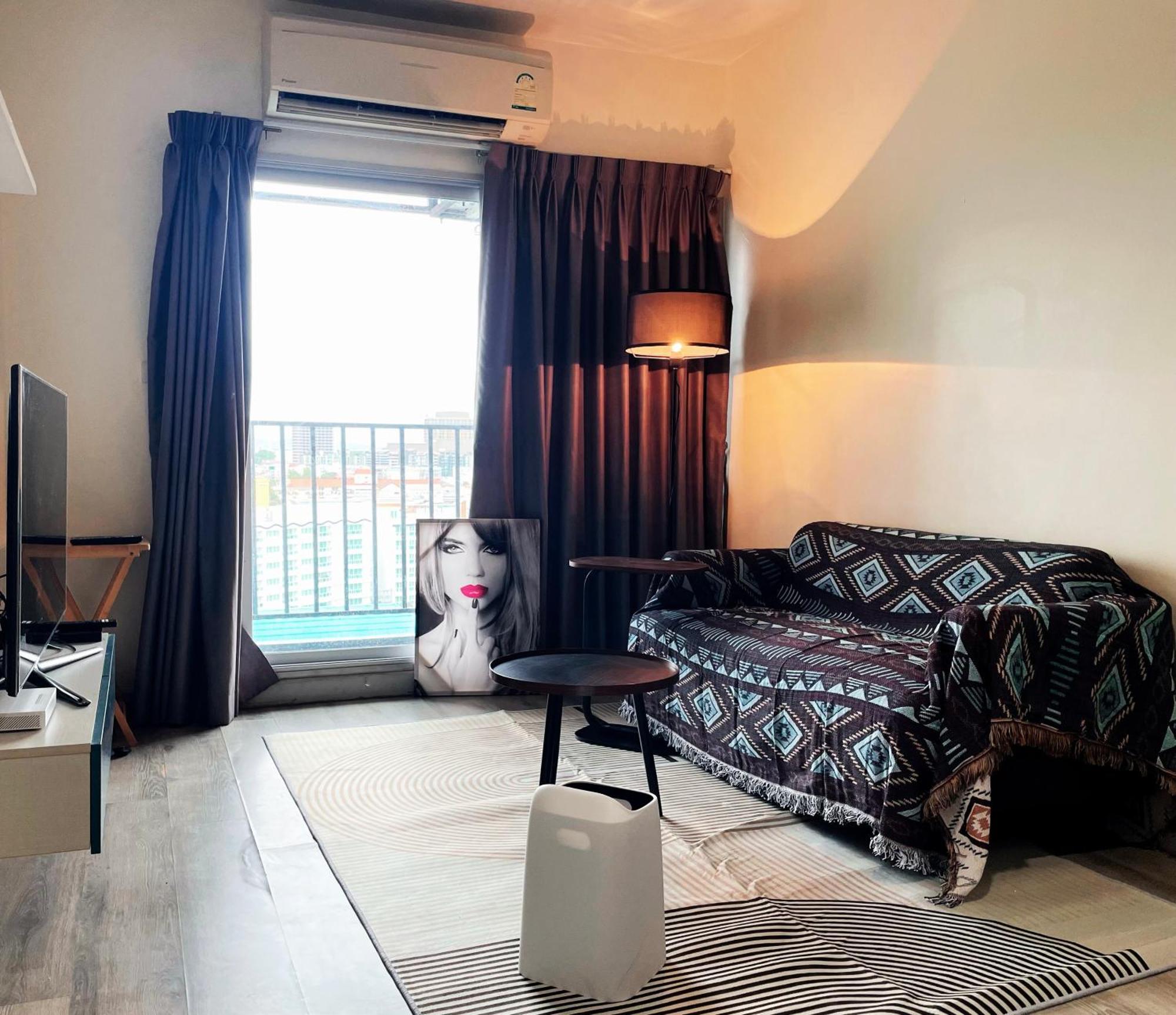 芭提雅fnb Central 无边泳池 Pattaya Esterno foto